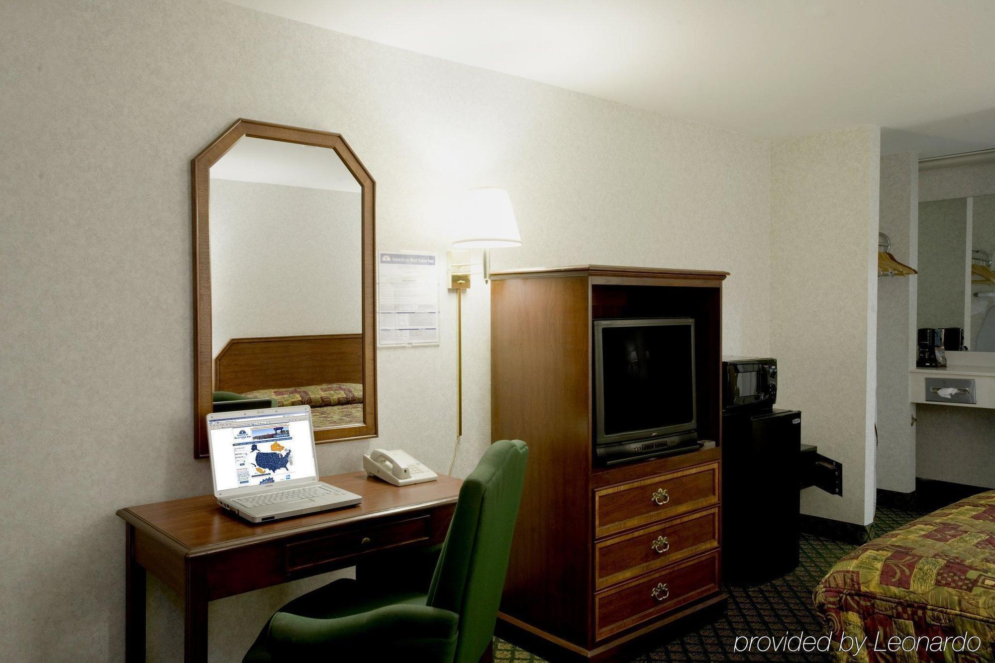 Americas Best Value Inn San Jose Convention Center Rum bild